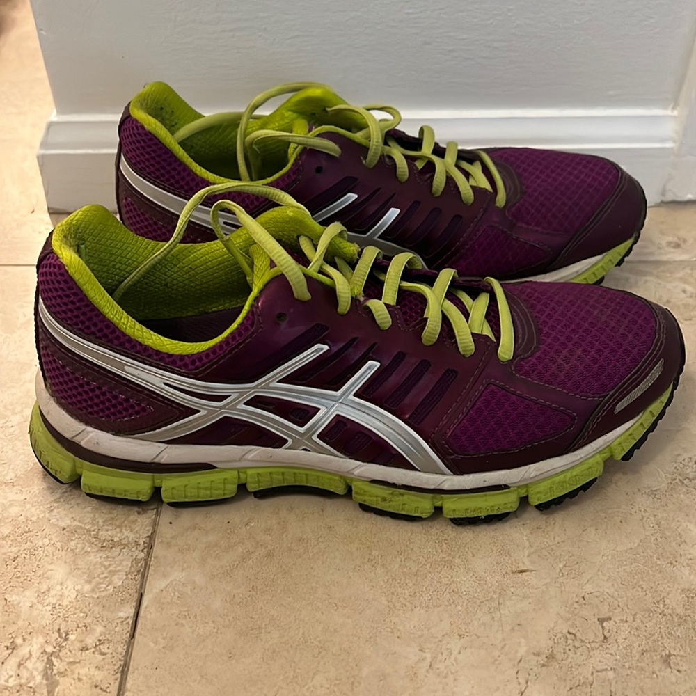 ASICS GEL NEO33 2 Sneaker Size 8.5 Womens